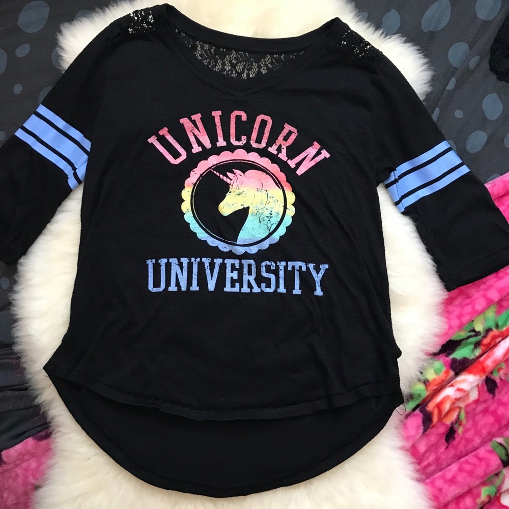 Rainbow Unicorn University t shirt almost new